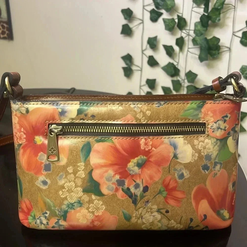 Patricia Nash Alyssa Italian Floral leather  crossbody shoulder bag. - Picture 4 of 16